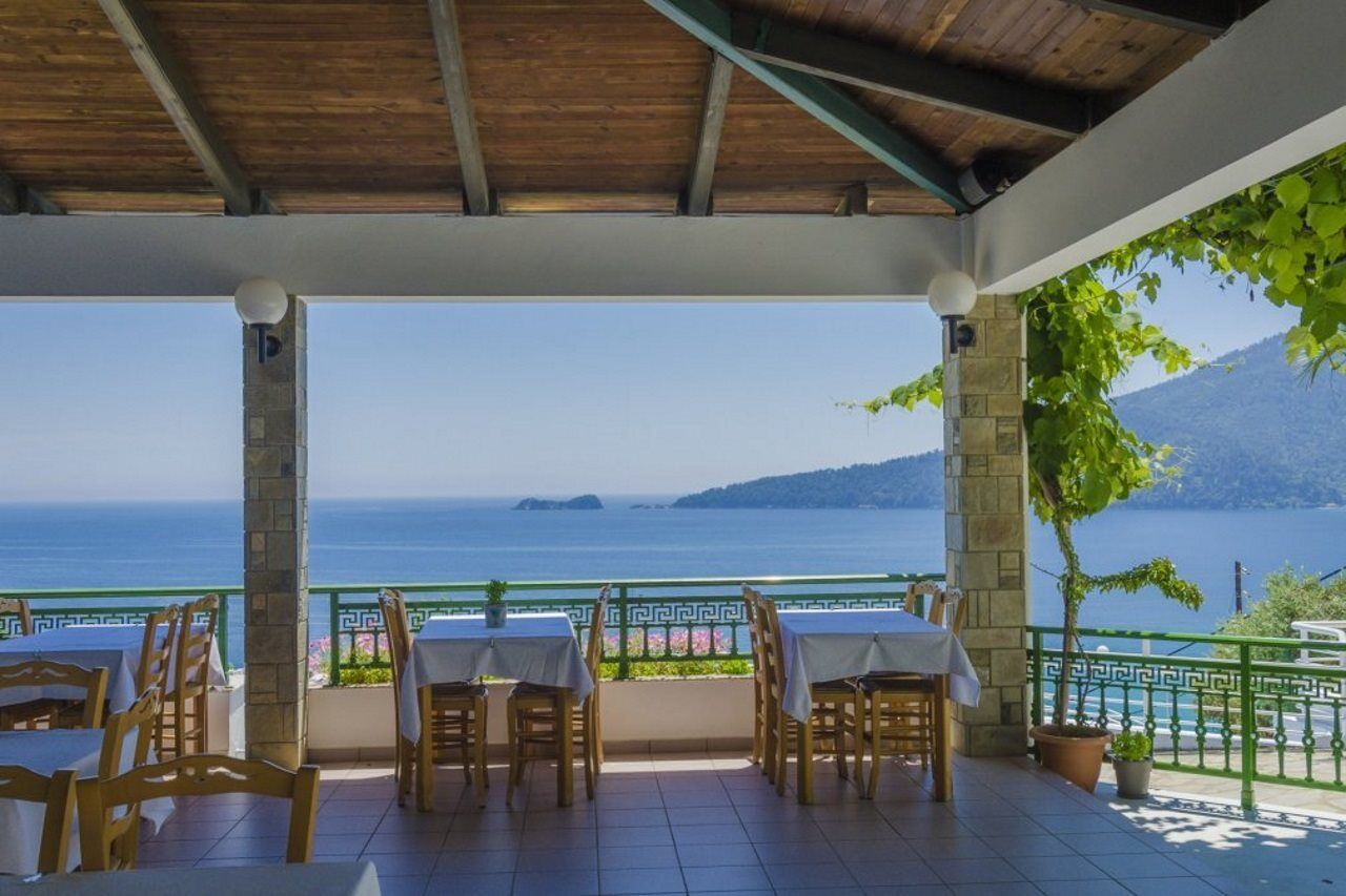Dionysos Hotel Skala Potamia Exterior foto